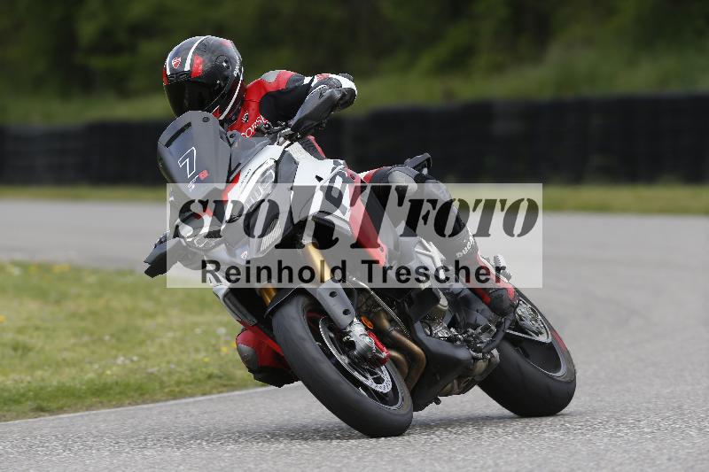 /Archiv-2025/08 20.04.2025 Speer Racing ADR/Gruppe rot/7